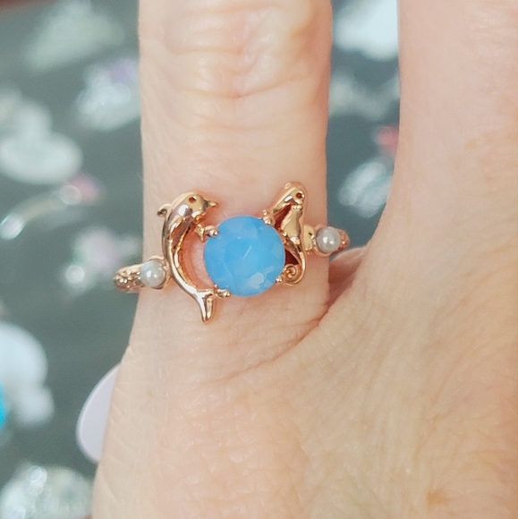 💍2 for $20 Fragrant Jewels Dolphin & Seahorse Ring - Picture 5 of 8